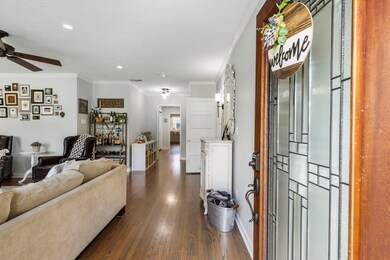 982 W 42nd St, Houston, TX 77018 - photo 3