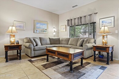 Living Room (4)