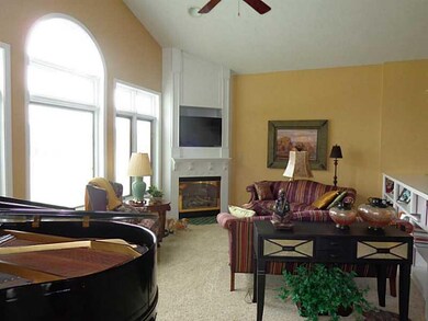 878 SE Dru Cove, Greensburg, IN 47240 - photo 4