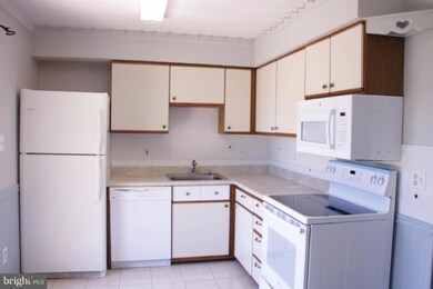 13905 Preacher Chapman Place, Centreville, VA 20121 - photo 6