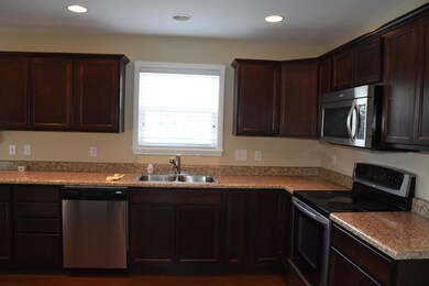 Kitchen Pic 1