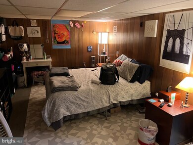 1327 Linden St, Reading, PA 19604 - photo 5