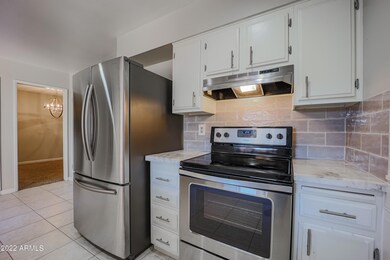 10883 W Santa fe Dr unit 18, Sun City, AZ 85351 - photo 6