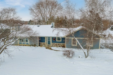 25326 W Loomis Rd, Waterford, WI 53185 - photo 3