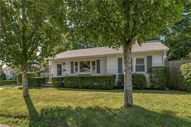 1 Cliff Ave, Newport, RI 02840 - photo 4