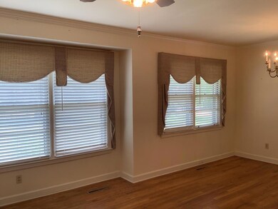 LIVING/DINING COMBO