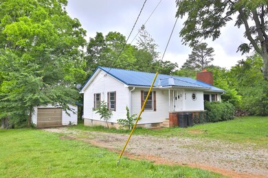 Home for Sale in Alton, MO 3