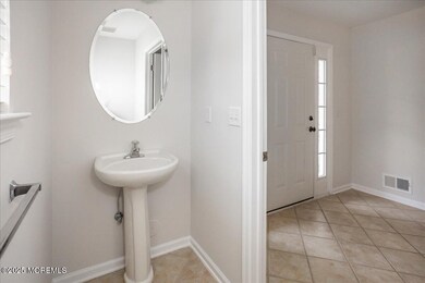 24 Hanna Ln unit 304, South Amboy, NJ 08879 - photo 5