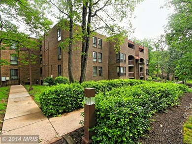 11212 Chestnut Grove Square unit 9, Reston, VA 20190 - photo 3