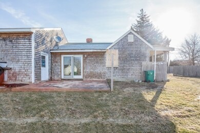 38 Honeyman Ave, Middletown, RI 02842 - photo 5