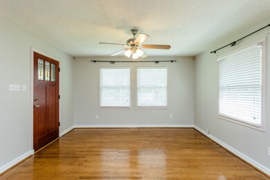 836 E 26th St, Houston, TX 77009 - photo 6