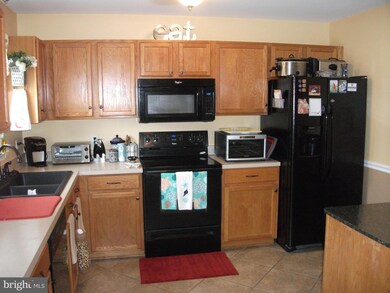 1996 Ashley Dr, Chambersburg, PA 17201 - photo 7