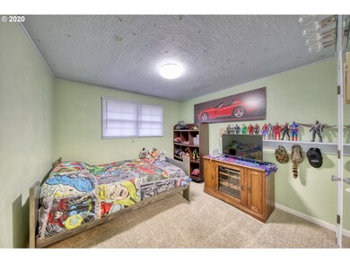 1555 Acacia Ave, Eugene, OR 97408 - photo 7