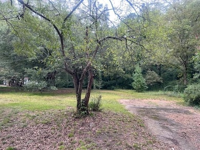 709 Ridge Ave, Stone Mountain, GA 30083 - photo 3