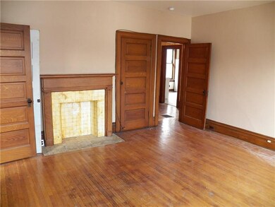 Top Unit - 2nd Bedroom