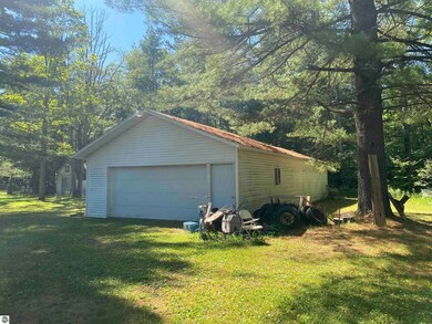 5865 E Esmond Rd, Hale, MI 48739 - photo 5