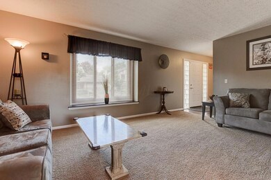 2247 Blue Fox Ct, Columbus, OH 43235 - photo 4