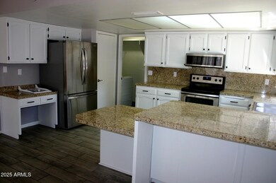 2217 S Las Flores, Mesa, AZ 85202 - photo 3