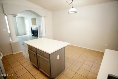 725 Desert Ash Dr, Horizon City, TX 79928 - photo 7
