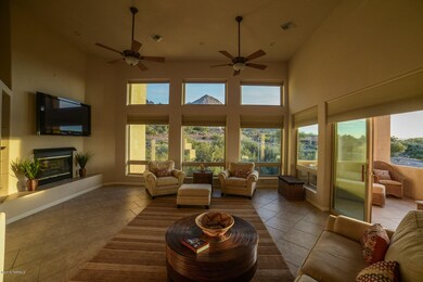 3 Living room 10627 N Buck Ridge Dr