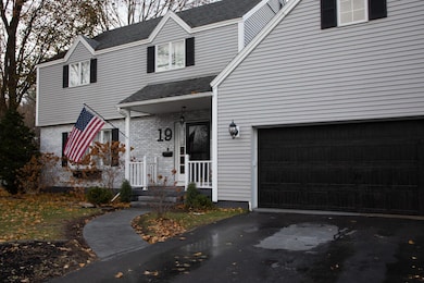 19 Trafalgar Dr, Plattsburgh, NY 12901 - photo 5