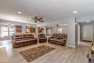 5923 Green Terrace Ln, Houston, TX 77088 - photo 7