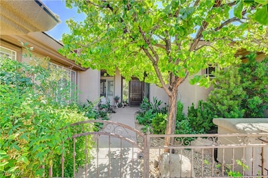 1 Karsten Creek Ct, Henderson, NV 89052 - photo 4