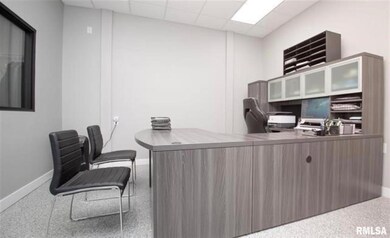 3824 N Fairmount St, Davenport, IA 52806 - photo 5