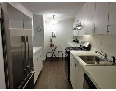 9 Hawthorne Place unit 14M, Boston, MA 02114 - photo 2