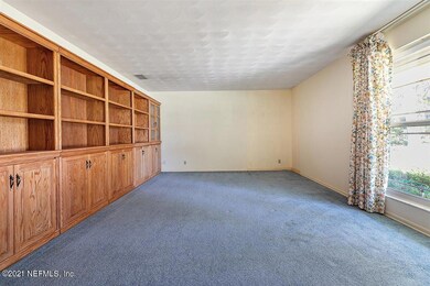 1018 Parkridge Cir W, Jacksonville, FL 32211 - photo 5