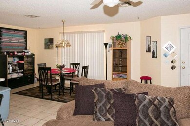9845 Fleming Grant Rd - Living Room - 2