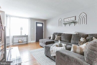 727 Surrey Ln, Glenolden, PA 19036 - photo 6