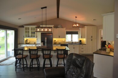 821 Aurora Cir, Red Wing, MN 55066 - photo 3