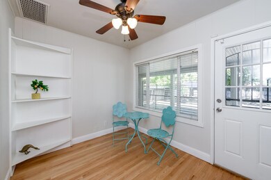 135 E Clinton Ave, Fresno, CA 93704 - photo 7