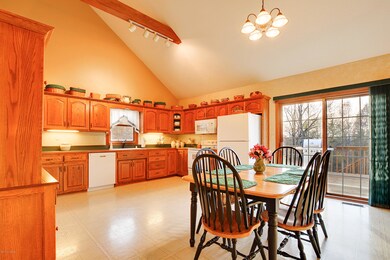 196_CrescentRidgeDrive_40071_1012