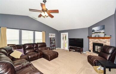12230 Doncaster Ct, Fishers, IN 46037 - photo 4