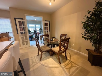 8935 Singleleaf Cir, Lorton, VA 22079 - photo 3