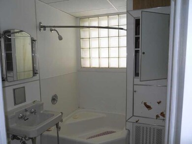 Bathroom. unit 1