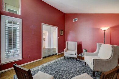 10111 Olympia Dr, Houston, TX 77042 - photo 7