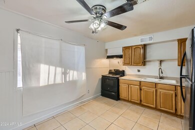 5202 W Berkeley Rd, Phoenix, AZ 85035 - photo 6
