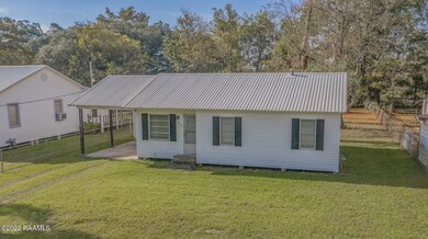 Front Of House Right 1