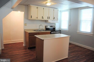 327 Jefferson St unit 1, Hagerstown, MD 21740 - photo 5