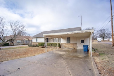 421 N Creek Ave, Drumright, OK 74030 - photo 4