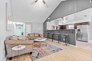 Open floor plan - living/family room