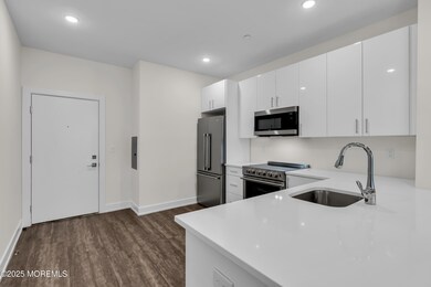 521 Lake Ave unit 215, Ocean, NJ 07712 - photo 7