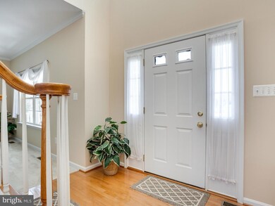 210 Dearbourne Ct, Owings, MD 20736 - photo 3