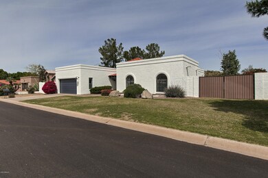 6118 E Camelot Dr-1