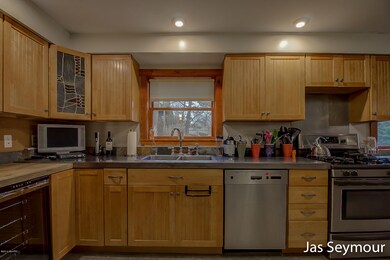 2288 Dean Lake Ave NE, Grand Rapids, MI 49505 - photo 6