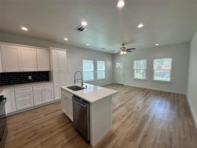 920 W Collins St, Denison, TX 75020 - photo 6