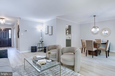 9216 Burnetta Dr, Annandale, VA 22003 - photo 7